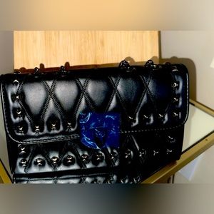 Super cute black Crossbody brand new